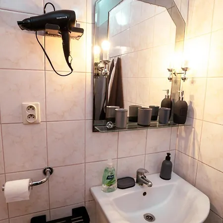 útulný Niki V Srdci Kúpeľov Apartamento Patince